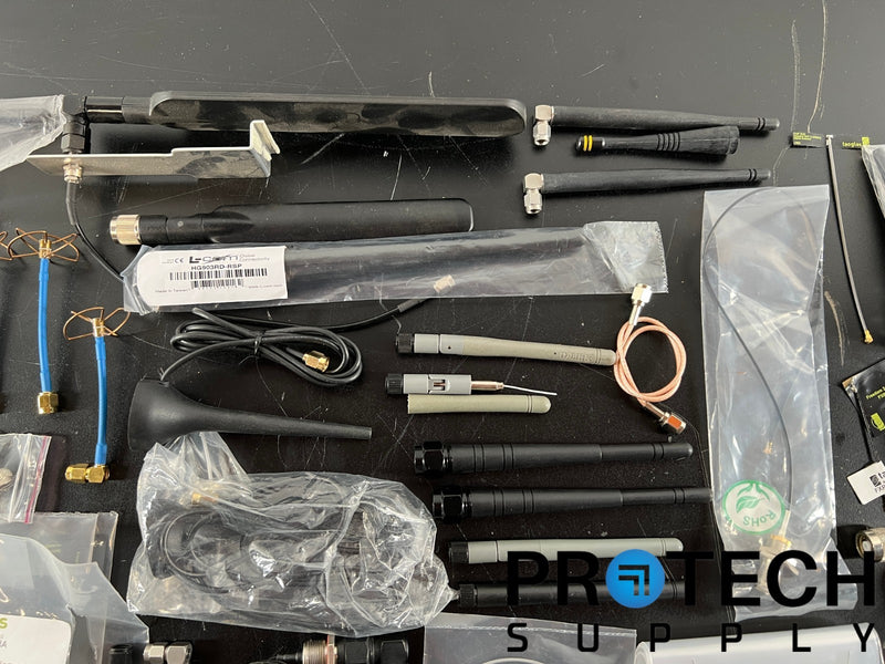 Load image into Gallery viewer, Lot of Misc RF SMA Antennas / Connectors
