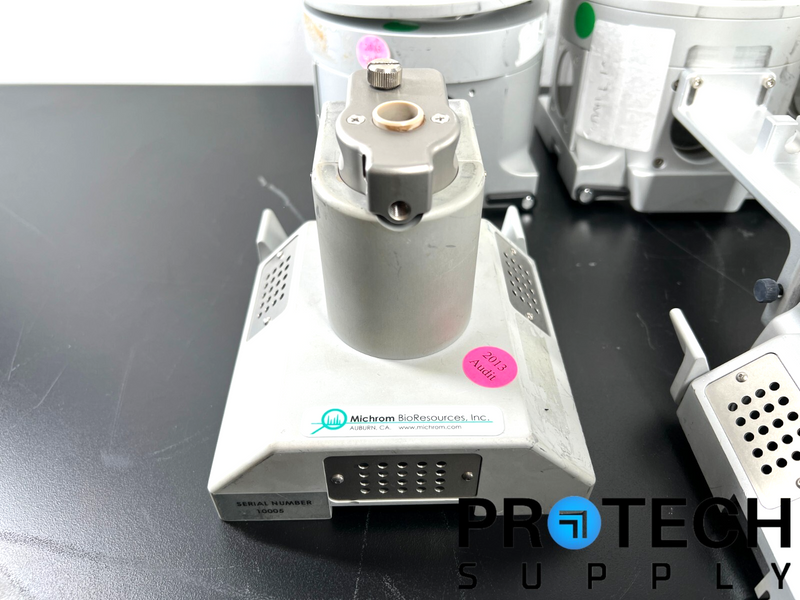 Load image into Gallery viewer, Lot of AB Sciex Thermo TSQ Ion Sourse Newport MT / Lemo FFR.IS Conn for PARTS
