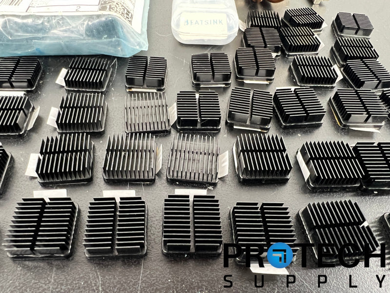 Load image into Gallery viewer, Lot of Miscellaneous Heatsinks
