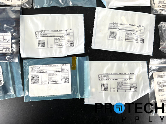 Lot of Miscellaneous Capacitor/Resistor/Regulator/Transistor/Chip