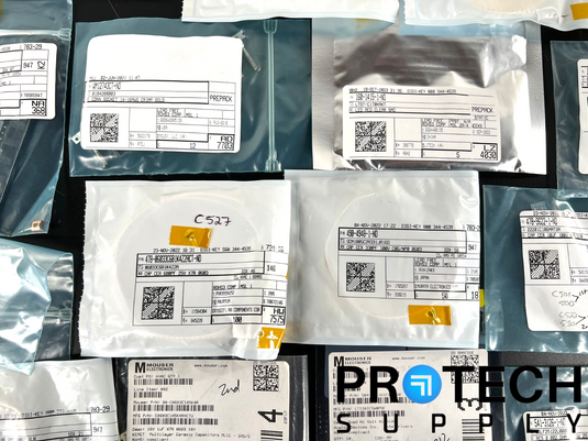 Lot of Misc Passive/Active Parts Capacitor/Resistor/Regulator/Transistor/Chip