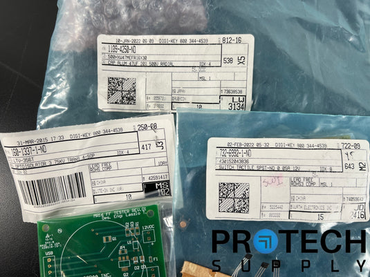 Lot of Miscellaneous Capacitor/Resistor/Regulator/Transistor/Chip
