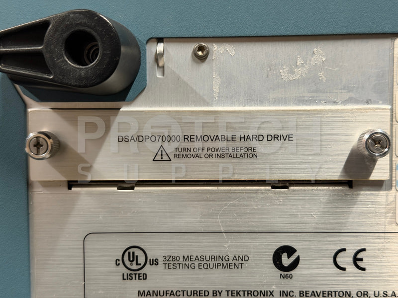 Load image into Gallery viewer, Tektronix DSA 70804 Digital Serial Analyzer SCREEN DEFECTIVE for PARTS/REPAIR
