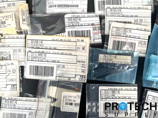 Lot of Miscellaneous Capacitor/Resistor/Regulator/Transistor/Resistor/Inverter