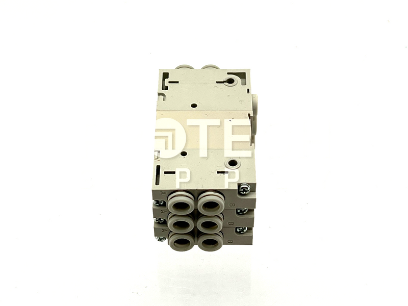 Load image into Gallery viewer, (Lot of 3) SMC VQ1000-FPG-C6C6 Pneumatic Block with WARRANTY
