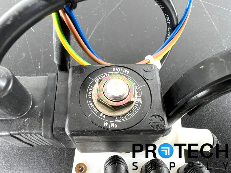 Load image into Gallery viewer, Solenoid Valve Assy from Millipore Milli-Q Gradient A10
