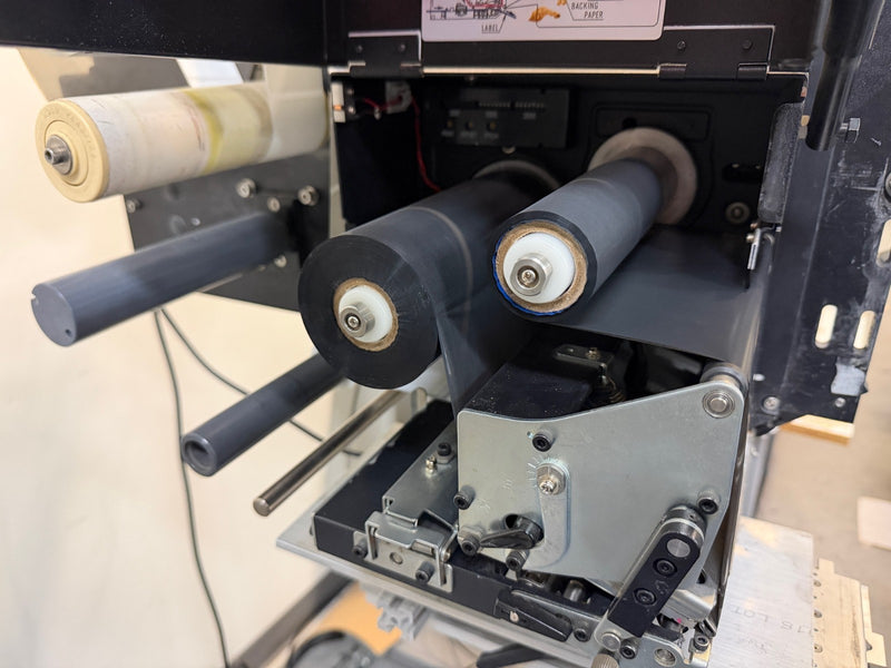 Load image into Gallery viewer, SATO M-8465Se Barcode Printer
