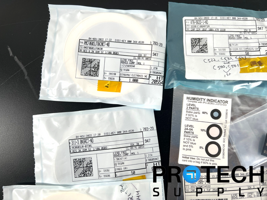 Lot of Miscellaneous Capacitor/Resistor/Regulator/Transistor/Chip