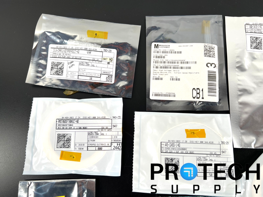 Lot of Misc Passive/Active Parts Capacitor/Resistor/Regulator/Transistor/Chip