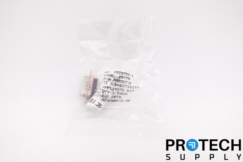 Load image into Gallery viewer, TE Connectivity 15 Position D-Sub Receptacle 205557-2 NEW with WARRNTY
