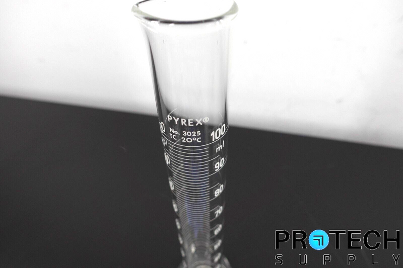 Load image into Gallery viewer, Lot of Glassco Lab Cylinder Glass &amp; Pyrex Hydrometer
