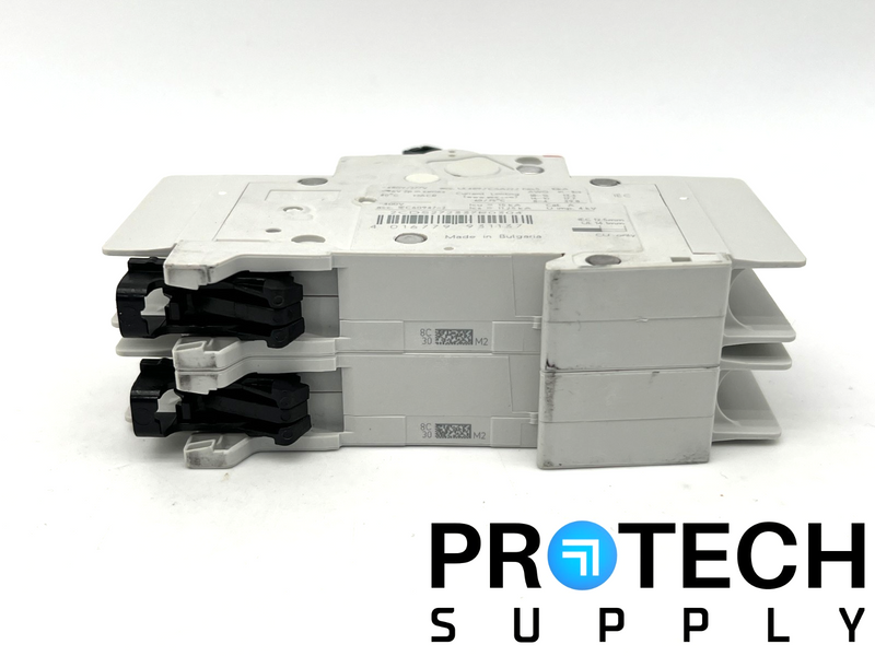 Load image into Gallery viewer, ABB UL489 Circuit Breaker 2CDS272337R0304 with WARRANTY
