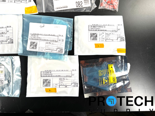 Lot of Misc Passive/Active Parts Capacitor/Resistor/Regulator/Transistor/Chip