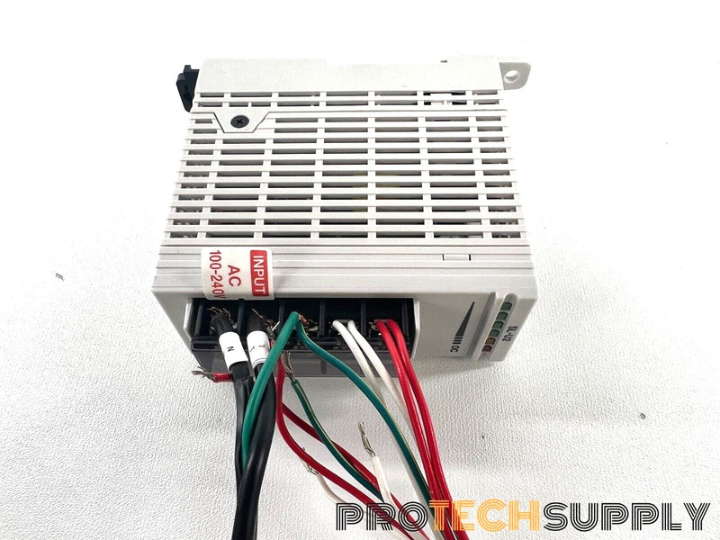 Load image into Gallery viewer, Keyence SL-U2 Power Supply Module DIN Rail Mount 100-240 Vac Input with WARRANTY

