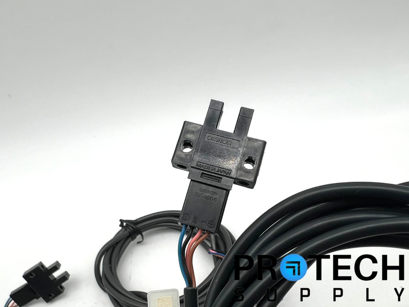 Load image into Gallery viewer, (Lot of 5) OMRON EE-SX670 / EE-1006 Optical Sensor with WARRANTY
