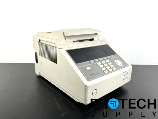 Applied Biosystems N8050200 Thermal Cycler (Powers on) FOR PARTS / REPAIR