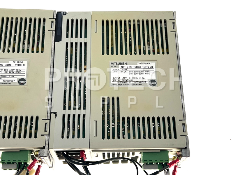 Load image into Gallery viewer, (Lot of 4) Mitsubishi MR-J2S-40B1-EH018 AC Servo Drive FOR PARTS / REPAIR
