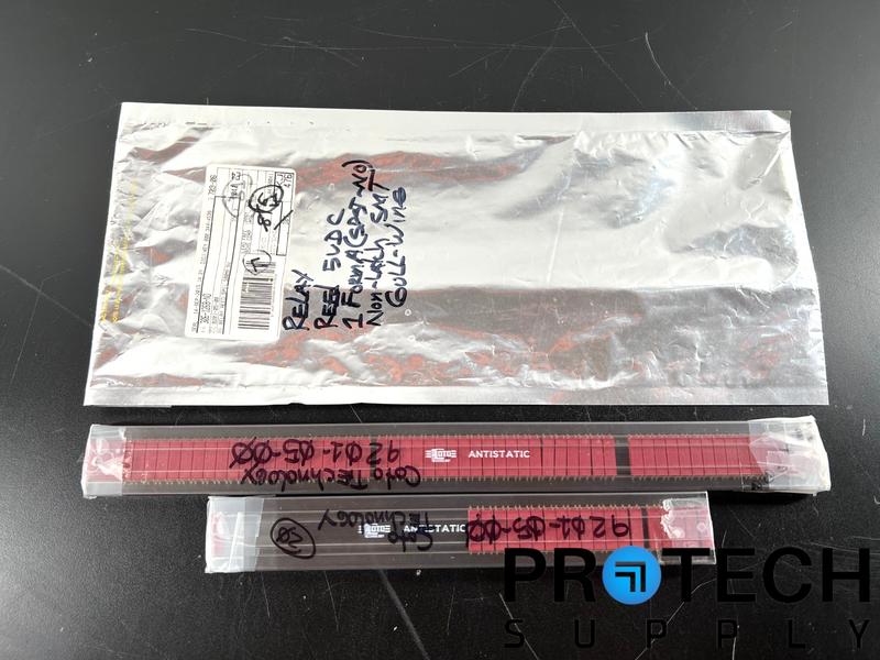 Load image into Gallery viewer, (77/Pk) Coto Technology 9201-05-00 Surface Mount Reed Relays with WARRANTY
