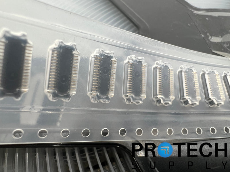 Load image into Gallery viewer, (3000/Reel) Molex 500334-0300 30-Position Connector Plug with WARRANTY
