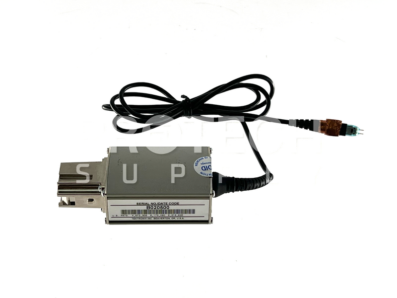 Load image into Gallery viewer, Tektronix P7330 Differential Oscilloscope Probe + Probe Kit GUARANTEED

