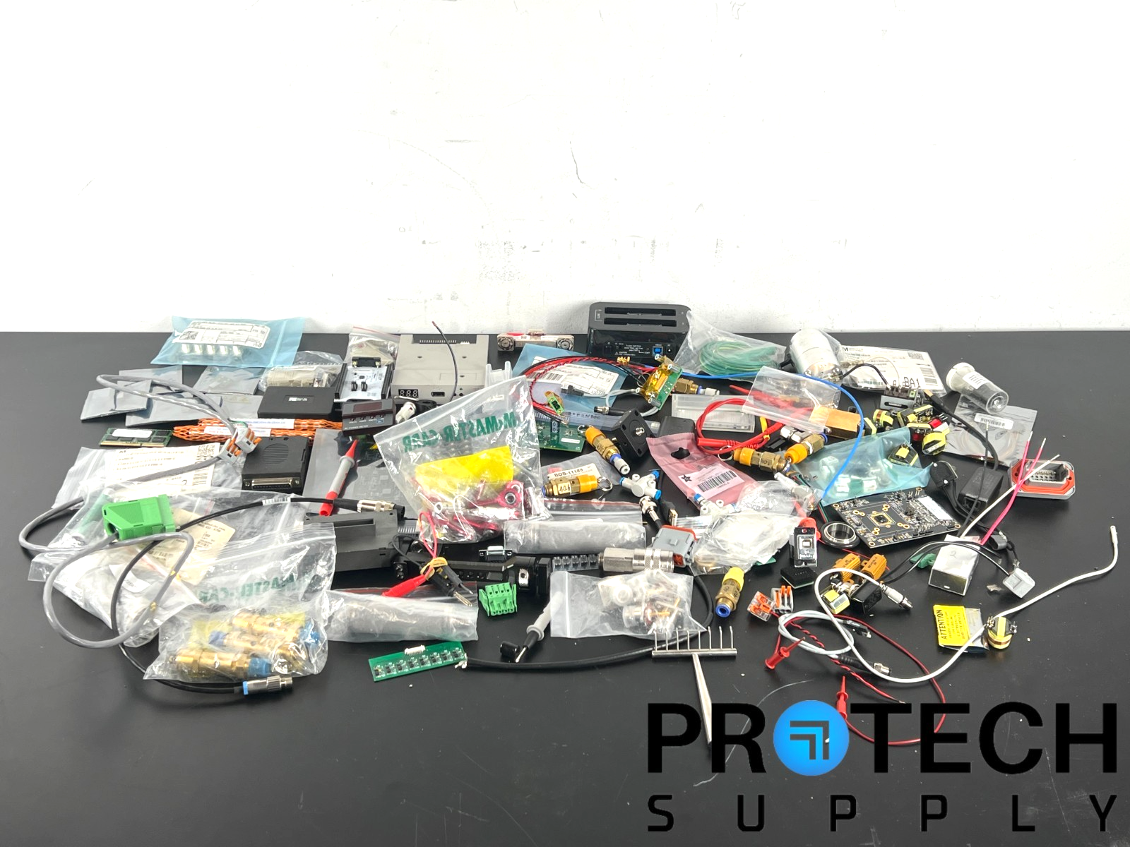 Lot of Misc Electronics Components / Modules / Cables / Connectors ...