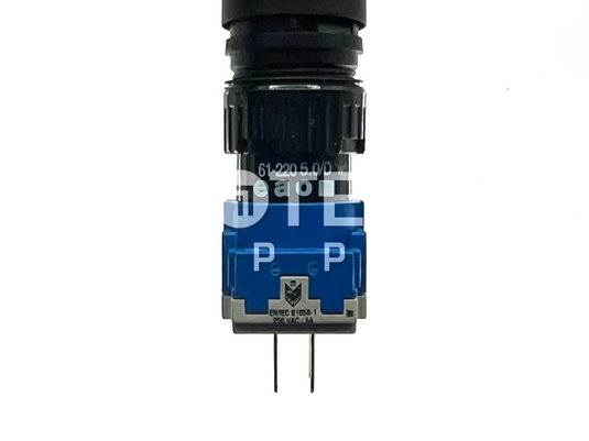 EAO EUS-61-2215.025X Key Switch NEW with WARRANTY