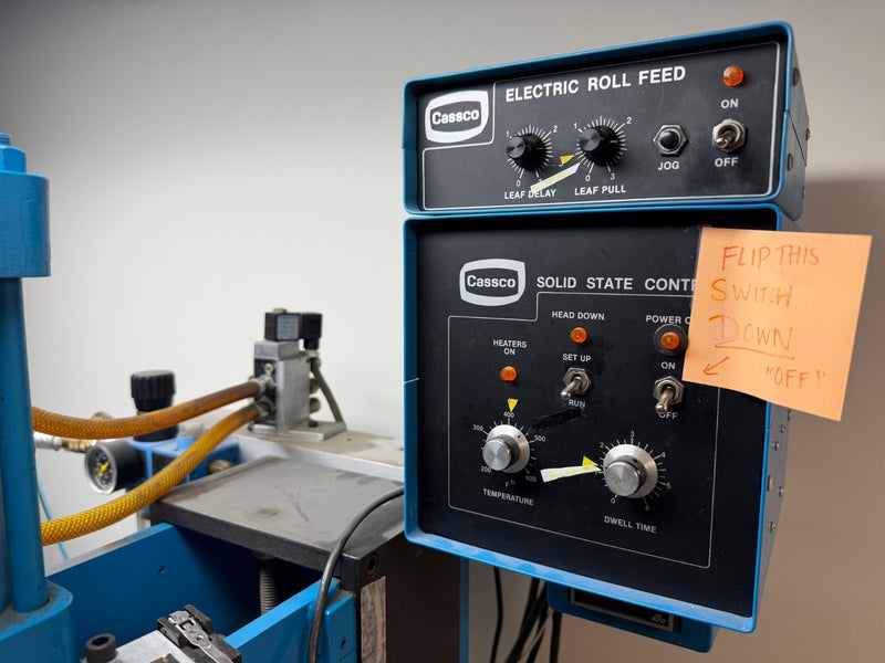 Load image into Gallery viewer, CASSCO HPS-1000 Hot Stamping Machine + Avantco Convection Oven
