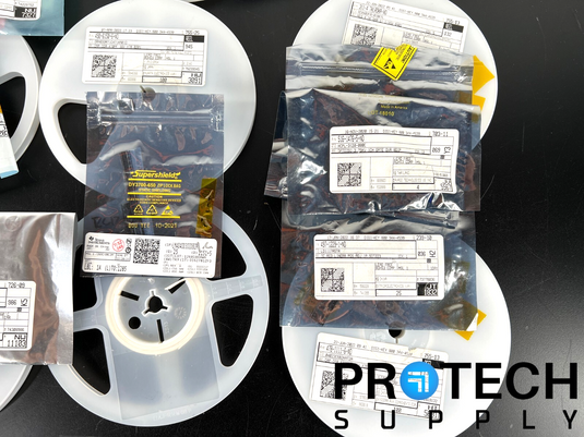 Lot of Miscellaneous Capacitor/Resistor/Regulator/Transistor/Chip