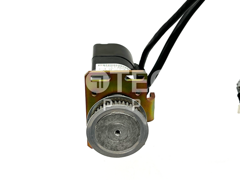 Load image into Gallery viewer, Yaskawa SGMAH-01A1A-AD11 AC Servo Motor 100W 200V with WARRANTY
