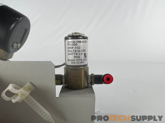 Norgren R07-100-RNAA w/ Snap-Tite 2W130-1NB-A1C6 Pressure Regulator w/ WARRANTY