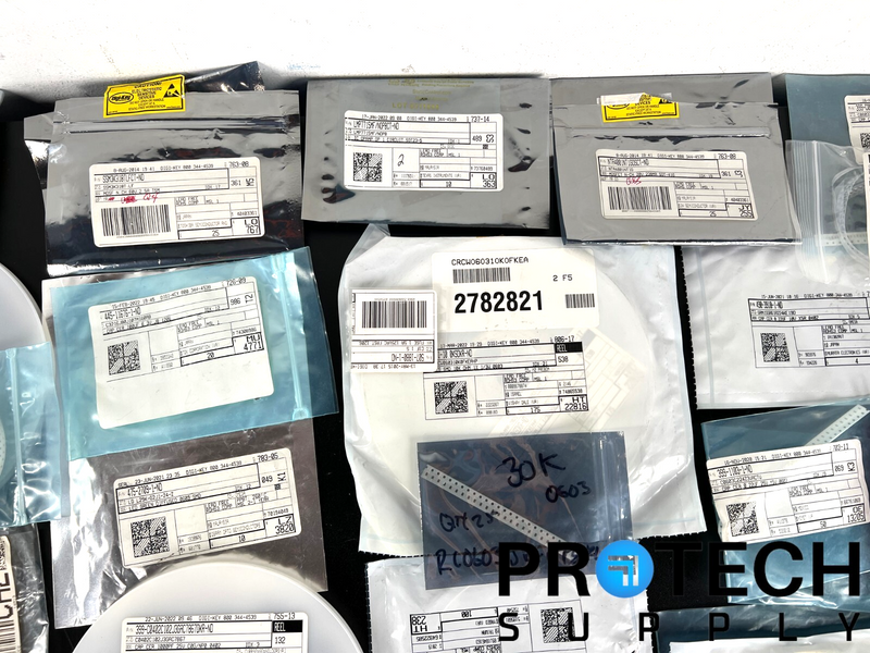 Load image into Gallery viewer, Lot of Miscellaneous Capacitor/Resistor/Regulator/Transistor/Chip
