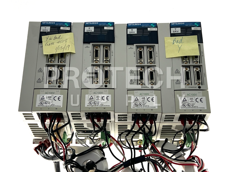 Load image into Gallery viewer, (Lot of 4) Mitsubishi MR-J2S-40B1-EH018 AC Servo Drive FOR PARTS / REPAIR

