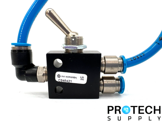 IMI Norgren C040421 Detented Toggle Control Valve with WARRANTY