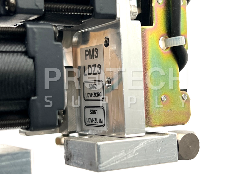 Load image into Gallery viewer, (Lot of 6) Vexta PMM33AH2-C44 Stepper Motor Clamp Assembly
