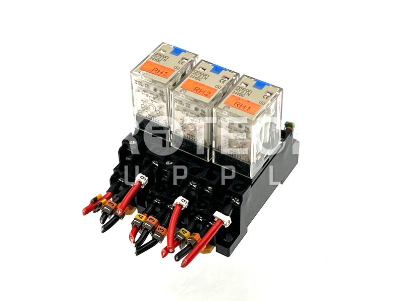 Load image into Gallery viewer, (Lot of 3) Omron MY2IN Relay DC24 + 1813EW2 Relay Socket Base with WARRANTY
