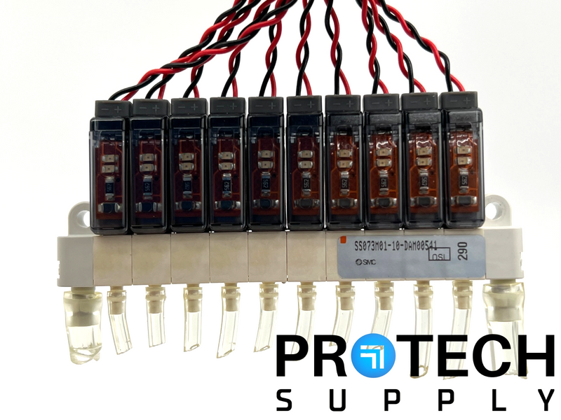 Load image into Gallery viewer, SMC SS073M01-10DAM00541 Solenoid Valve Manifold Array with WARRANTY
