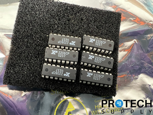 Lot of Miscellaneous capacitor/Resistor/regulator/transistor/resistor/inverter