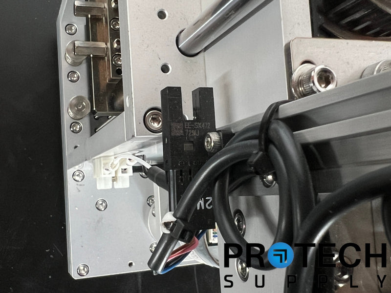 Load image into Gallery viewer, 96-Channel Pipetting Head Robotic Assembly from M96 Extraction System
