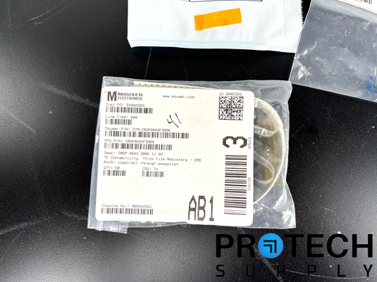 Lot of Misc Passive/Active Parts Capacitor/Resistor/Regulator/Transistor/Chip
