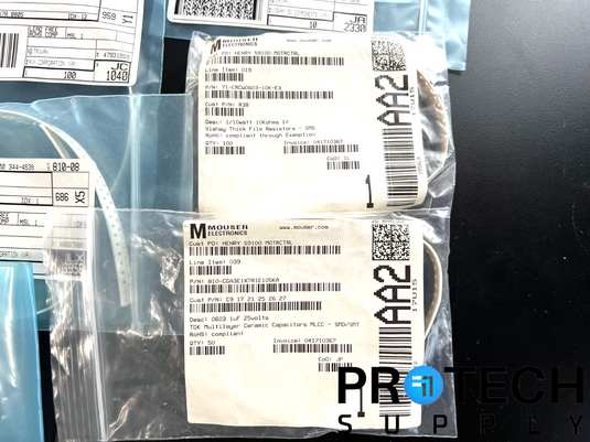 Lot of Misc Diode / IC Buffer / IC Regulator / Resistor / Capacitor / Inverter