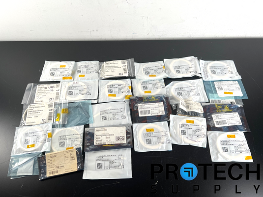 Lot of Miscellaneous Capacitor/Resistor/Regulator/Transistor/Chip