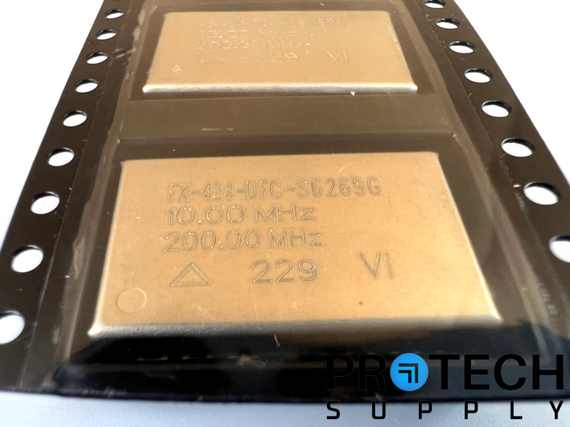 Load image into Gallery viewer, (54/Pk) Microchip FX-424-DFC-S6269G Low-Jitter Translator NEW with WARRANTY
