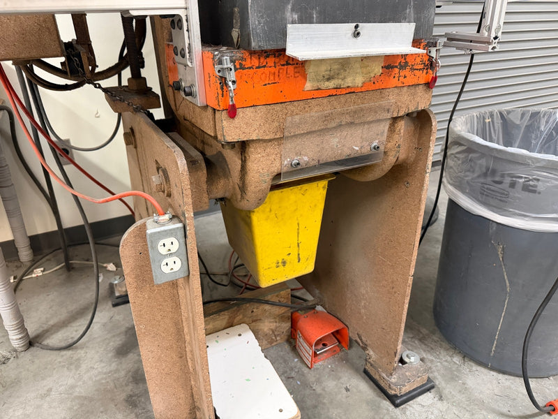 Load image into Gallery viewer, Rousselle 2E Mechanical Press 15 Ton
