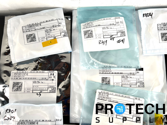 Lot of Misc Passive/Active Parts Capacitor/Resistor/Regulator/Transistor/Chip
