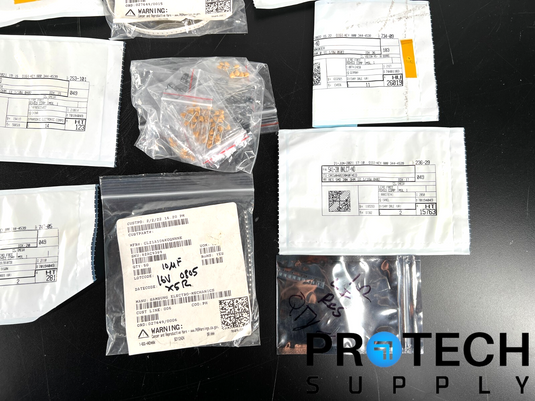 Lot of Miscellaneous Capacitor/Resistor/Regulator/Transistor/Chip