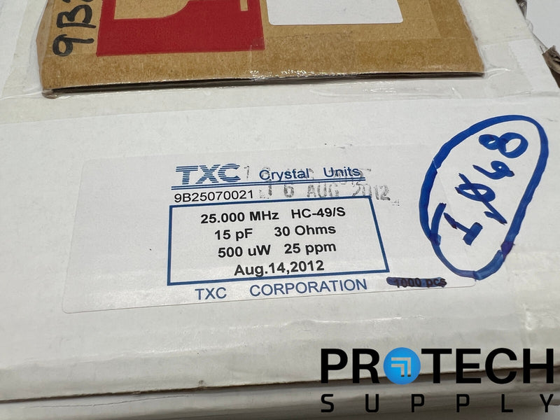 Load image into Gallery viewer, (Lot of 1068) TXC HC-49/S Crystal Units 30 Ohms with WARRANTY
