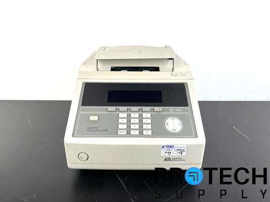 Applied Biosystems N8050200 Thermal Cycler (Powers on) FOR PARTS / REPAIR