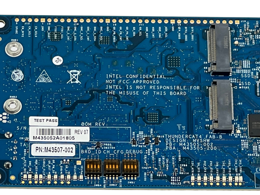 Intel Thundercat3 Test Board + x2 Western Digital SN730 256GB SSD Assy