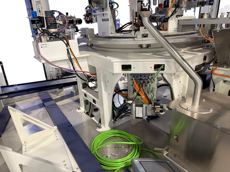 Load image into Gallery viewer, ZAHORANSKY Z.SIROC Automated Take-Out &amp; Handling System
