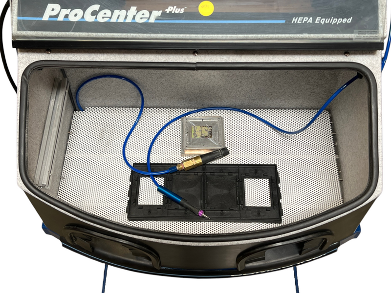 Load image into Gallery viewer, Comco ProCenter Plus + External Blast Timer + AccuFlo Micro-Abrasive Blaster
